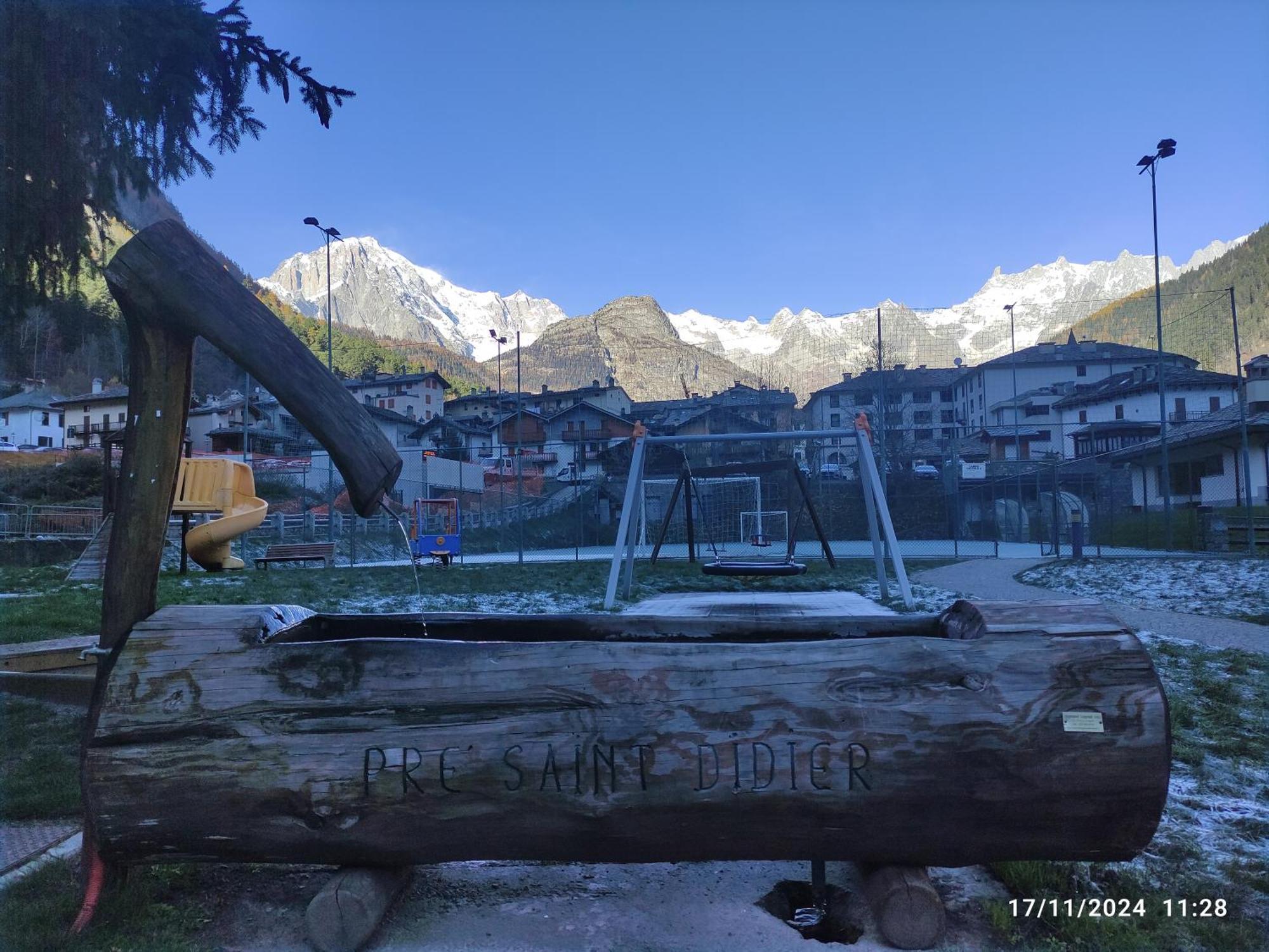 Hotel Residence Universo Pre-Saint-Didier Bagian luar foto